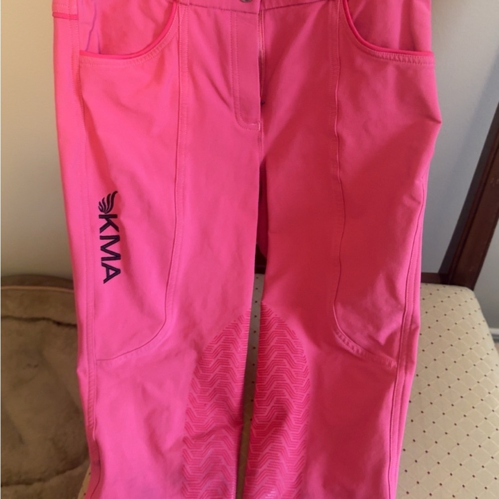 KMA breeches